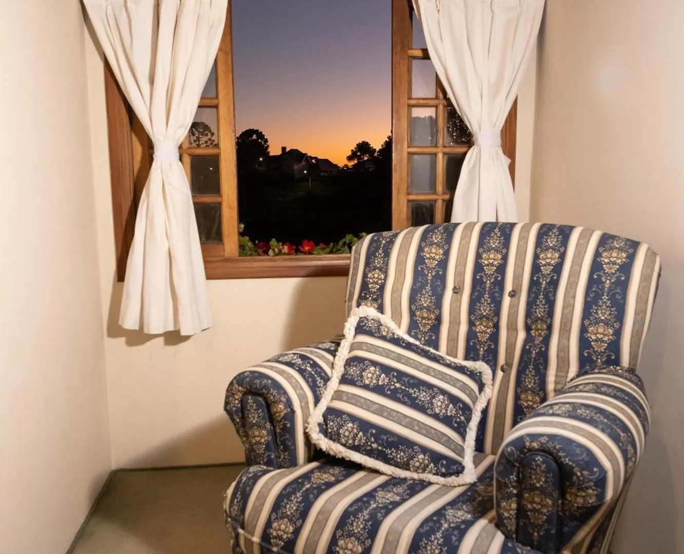 Casa Das Montanhas - Aconchego E Tranquilidade A 2,4Km Do Capivari Campos do Jordão